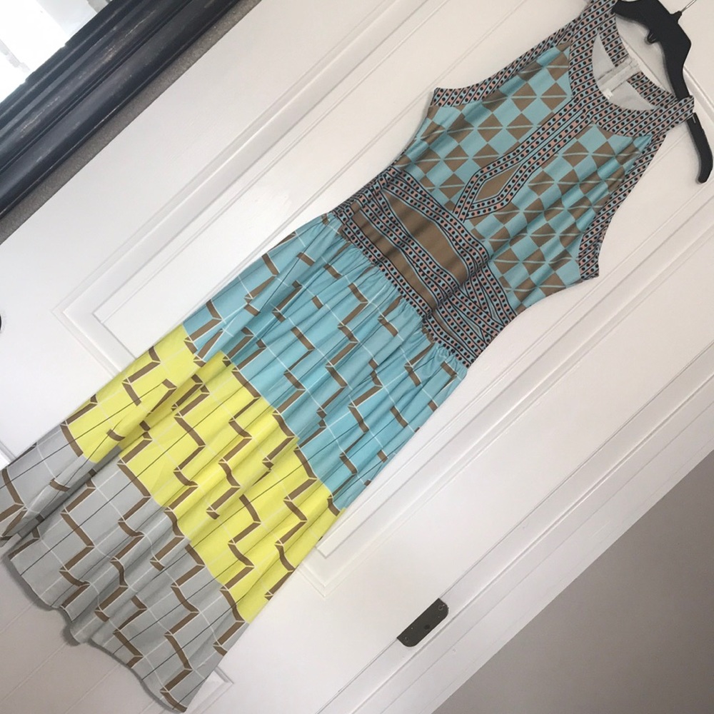 FREE Blue yellow brown black peach grey pattern